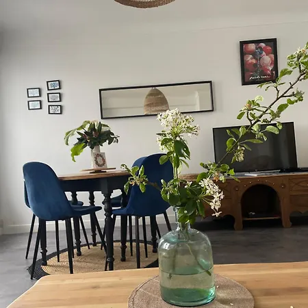 Chez Stella Apartment